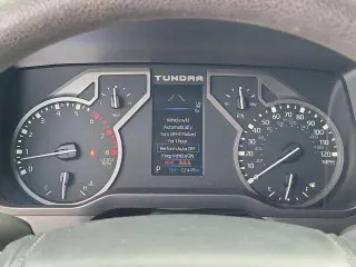 Toyota Tundra 2024 4x4 SR5 4 puertas CrewMax Cabina Pickup SB