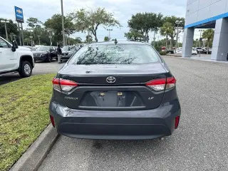 Toyota Corolla 2023 LE 4 puertas Sedan
