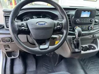 Furgoneta de carga Ford Transit 2023 AWD 250 3 puertas SWB techo bajo