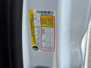 Furgoneta de carga Ford Transit 2023 AWD 250 3 puertas SWB techo bajo