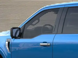 Ford F-150 2024 4x2 XLT 4 puertas SuperCrew 5.5 pies. SB