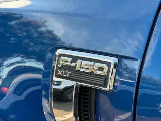 Ford F-150 2024 4x2 XLT 4 puertas SuperCrew 5.5 pies. SB