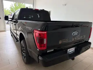 Ford F-150 2023 4x4 XLT 4 puertas SuperCrew 6.5 pies. SB
