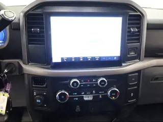 Ford F-150 2025 4x4 XLT 4 puertas SuperCrew 5.5 pies. SB