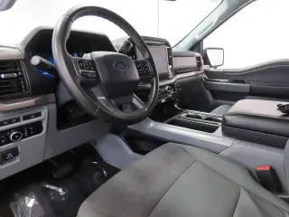 Ford F-150 2024 4x4 XLT 4 puertas SuperCrew 6.5 pies. SB