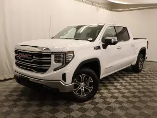 GMC Sierra 1500 2024 4x4 SLT 4 puertas Cabina Crew 6.6 pies. SB