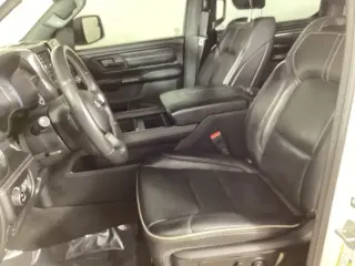 Ram 1500 2023 4x4 Limited 4 puertas Cabina Crew 5.6 pies. Caja corta Pickup