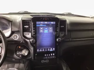 Ram 1500 2023 4x4 Limited 4 puertas Cabina Crew 5.6 pies. Caja corta Pickup