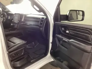 Ram 1500 2023 4x4 Limited 4 puertas Cabina Crew 5.6 pies. Caja corta Pickup