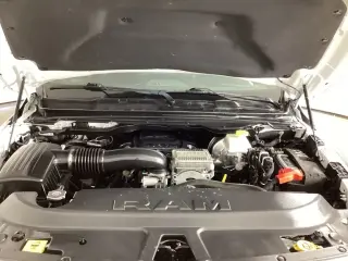 Ram 1500 2023 4x4 Limited 4 puertas Cabina Crew 5.6 pies. Caja corta Pickup