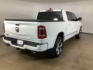 Ram 1500 2023 4x4 Limited 4 puertas Cabina Crew 5.6 pies. Caja corta Pickup