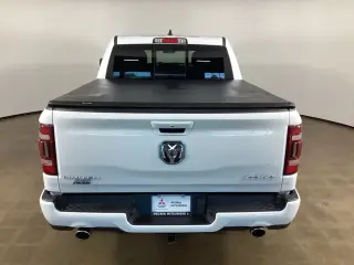 Ram 1500 2023 4x4 Limited 4 puertas Cabina Crew 5.6 pies. Caja corta Pickup
