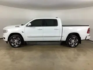 Ram 1500 2023 4x4 Limited 4 puertas Cabina Crew 5.6 pies. Caja corta Pickup