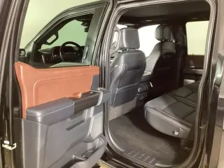 Ford F-150 2021 4x4 Lariat 4 puertas SuperCrew 5.5 pies. SB