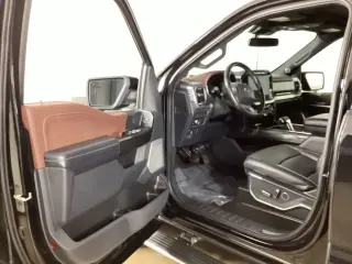 Ford F-150 2021 4x4 Lariat 4 puertas SuperCrew 5.5 pies. SB