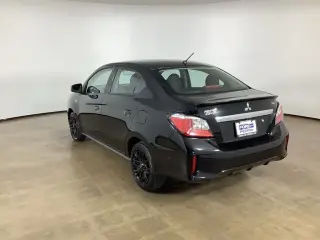 Mitsubishi Mirage G4 2022 Edición Negra 4 puertas Sedan