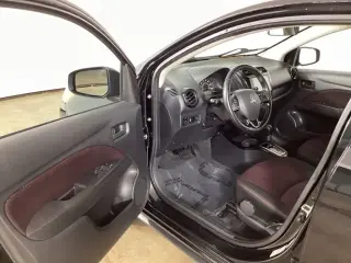 Mitsubishi Mirage G4 2022 Edición Negra 4 puertas Sedan