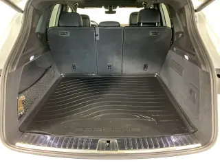 Porsche Cayenne 2022 AWD 4 puertas SUV