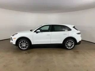 Porsche Cayenne 2022 AWD 4 puertas SUV