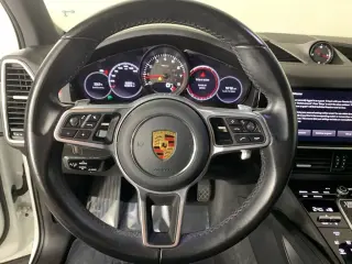 Porsche Cayenne 2022 AWD 4 puertas SUV