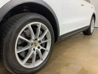 Porsche Cayenne 2022 AWD 4 puertas SUV