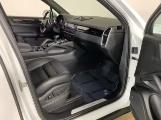 Porsche Cayenne 2022 AWD 4 puertas SUV