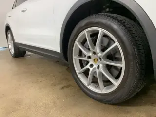 Porsche Cayenne 2022 AWD 4 puertas SUV