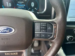 Ford F-150 2021 4x4 King Ranch 4 puertas SuperCrew 5.5 pies. Caja corta
