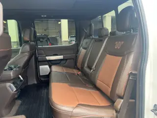Ford F-150 2021 4x4 King Ranch 4 puertas SuperCrew 5.5 pies. Caja corta