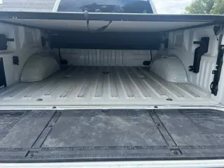 Ford F-150 2021 4x4 King Ranch 4 puertas SuperCrew 5.5 pies. Caja corta