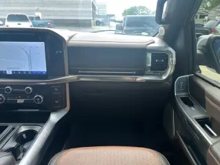 Ford F-150 2021 4x4 King Ranch 4 puertas SuperCrew 5.5 pies. Caja corta