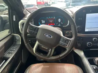 Ford F-150 2021 4x4 King Ranch 4 puertas SuperCrew 5.5 pies. Caja corta
