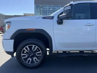 GMC Sierra 3500HD 2021 4x4 AT4 Cabina Crew 4 puertas SRW
