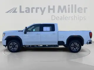 GMC Sierra 3500HD 2021 4x4 AT4 Cabina Crew 4 puertas SRW