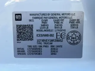 GMC Sierra 3500HD 2021 4x4 AT4 Cabina Crew 4 puertas SRW
