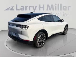 Ford Mustang Mach-E 2023 AWD Premium 4 puertas SUV