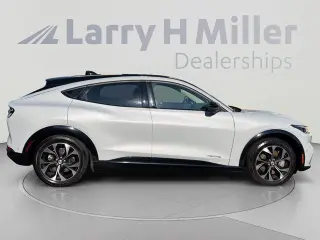 Ford Mustang Mach-E 2023 AWD Premium 4 puertas SUV