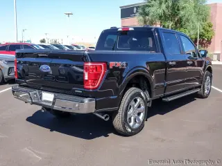 Ford F-150 2021 4x4 XLT 4 puertas SuperCrew 5.5 pies. SB