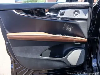 Lincoln Nautilus 2023 AWD Reserve 4 puertas SUV