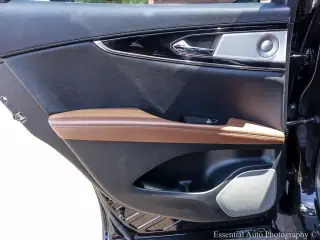 Lincoln Nautilus 2023 AWD Reserve 4 puertas SUV