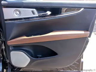 Lincoln Nautilus 2023 AWD Reserve 4 puertas SUV
