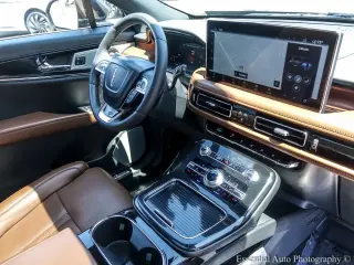 Lincoln Nautilus 2023 AWD Reserve 4 puertas SUV