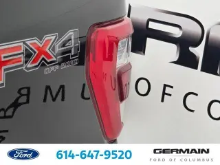 Ford F-150 2023 4x4 Lariat 4 puertas SuperCrew 5.5 pies SB