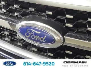 Ford F-150 2023 4x4 Platinum 4 puertas SuperCrew 5.5 pies. SB