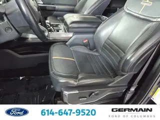 Ford F-150 2023 4x4 Platinum 4 puertas SuperCrew 5.5 pies. SB