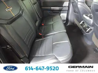 Ford F-150 2023 4x4 Platinum 4 puertas SuperCrew 5.5 pies. SB