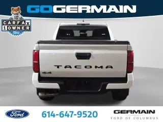 Toyota Tacoma 2026 4x4 TRD Sport 4 puertas Cabina Doble 5.0 pies SB 8A