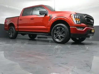 Ford F-150 2023 4x4 XLT 4 puertas SuperCrew 5.5 pies. Caja Corta