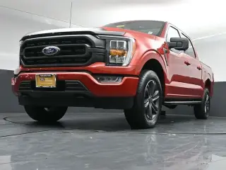 Ford F-150 2023 4x4 XLT 4 puertas SuperCrew 5.5 pies. Caja Corta