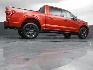 Ford F-150 2023 4x4 XLT 4 puertas SuperCrew 5.5 pies. Caja Corta